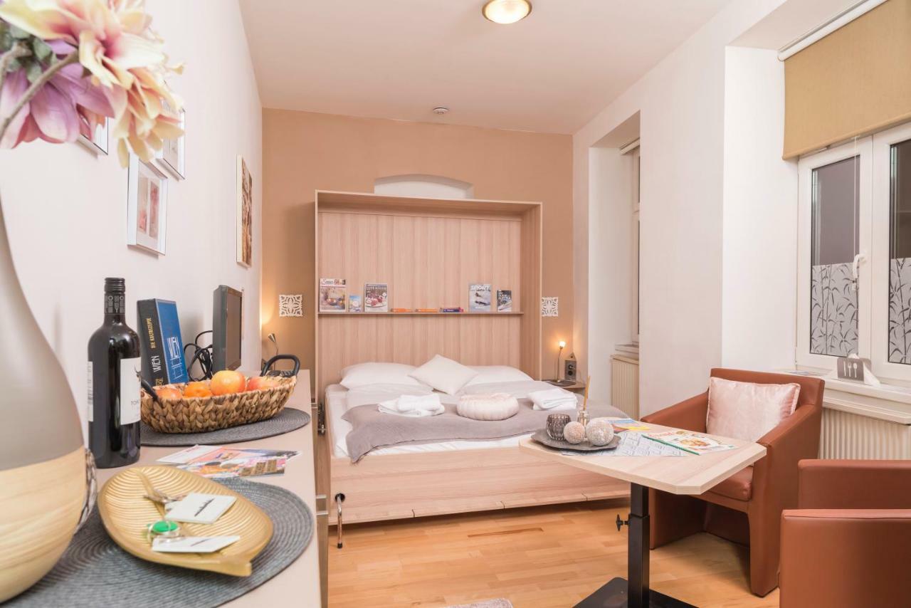 Tiny Hideaway Apartment Vienna Exterior photo