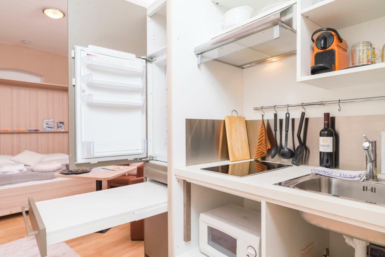 Tiny Hideaway Apartment Vienna Exterior photo